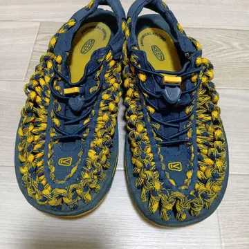 KEEN 킨 아웃도어 샌들