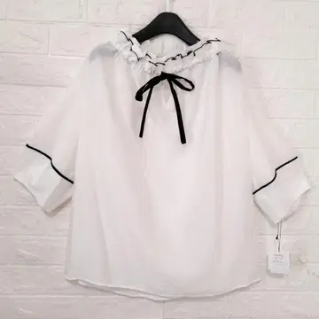 새상품 FENNEL 프릴 칼라 리본 블라우스 38