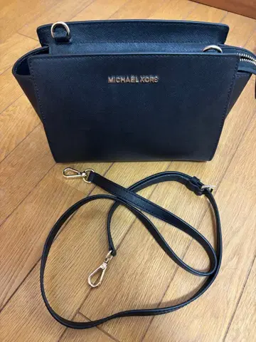 MICHAEL KORS 마이클코어스 숄더백 블랙