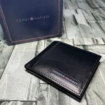 컨디션 최상 TOMMY HILFIGER 타미힐피거 접이식 지갑 블랙