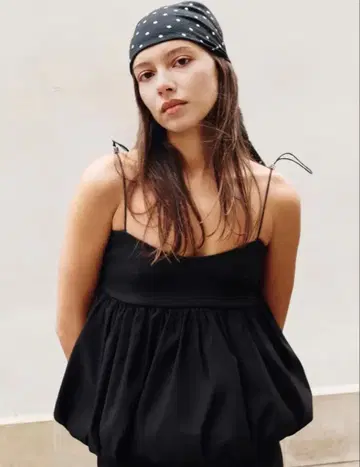 ZARA 스토퍼 포함 벌룬 상의