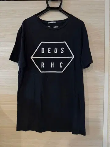 RHC x DEUS 데우스 T셔츠 블랙 S사이즈