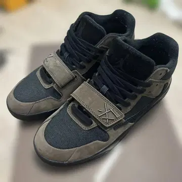 Travis Scott 점프맨 잭 다크 모카 26.5cm