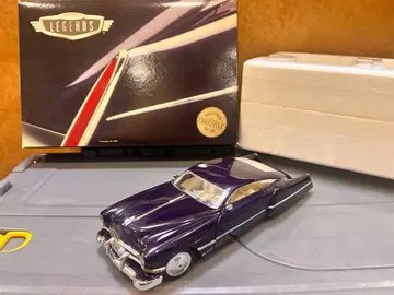 Hot Wheels Legends CadZZilla 1/18