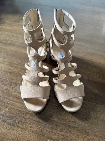 JIMMY CHOO 스웨이드 글래디에이터 샌들 37