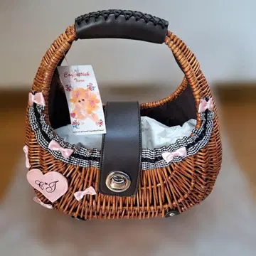 Coquettish Tiara 바스켓백 리본 하트