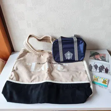 아라시 토트백 미니백 사진 핀 배지