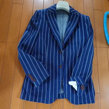 LARDINI 네이비 스트라이프 테일러드 자켓