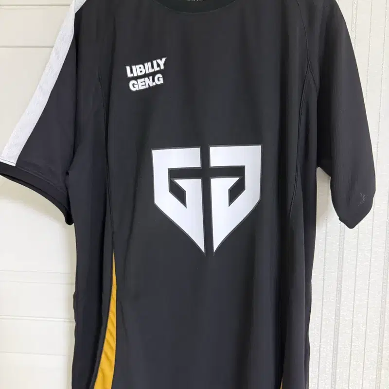 젠지 리빌리 유니폼 판매합니다 롤 유니폼 gen t1 hle
