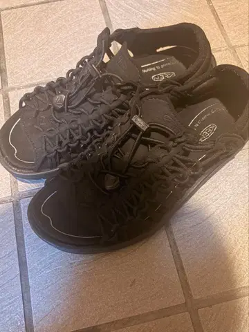KEEN 샌들 UNEEK II OT 유니크 투 오티