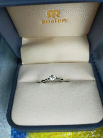 19호 다이아몬드 반지 0.258ct 미사용에 가까운 약혼반지