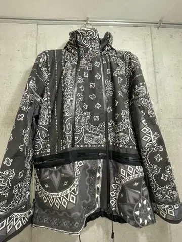 [ Sacai ] 반다나 프린트 블루종 자켓