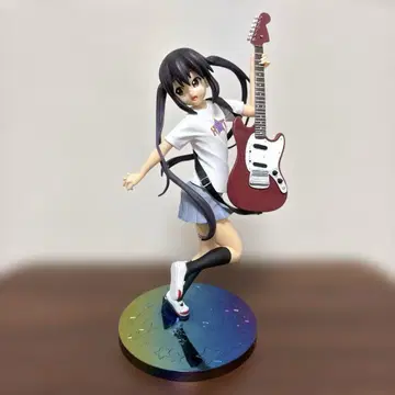 케이온!! 프리미엄 피규어 Guitar, Elite 나카노 아즈사