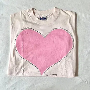 90's vintage big heart pink tee