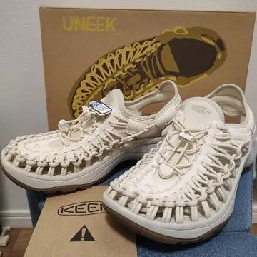킨 KEEN 유니크 아스트리아 샌들 7.5 24.5cm