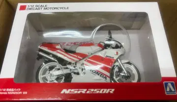 혼다 NSR250R '89 로스 화이트/파이팅 레드 피규어