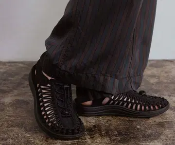 KEEN UNEEK 유니크
