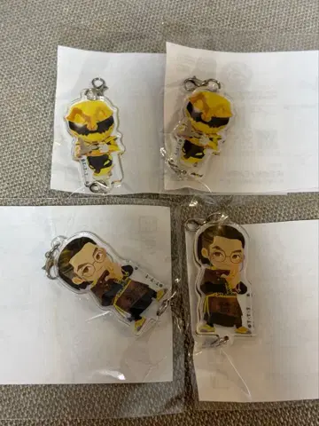 고쥬우쟈 츠나가루 아크릴 참 고쥬우티라노 폭신룡의