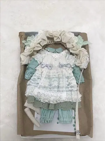 네오 브라이스 아웃핏 작가님