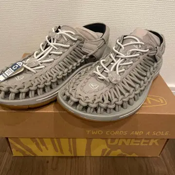 KEEN UNEEK 아웃도어 샌들 23cm