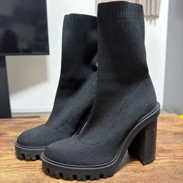 ZARA 스트레치 핏 부츠