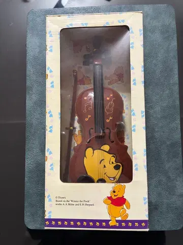 미사용 새상품 곰돌이 푸 바이올린 연주 장난감? 프라이스 귀여운