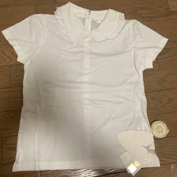 제인 마플 반팔 프릴 옷깃 티셔츠 리본 부속 택 포함 미사용품