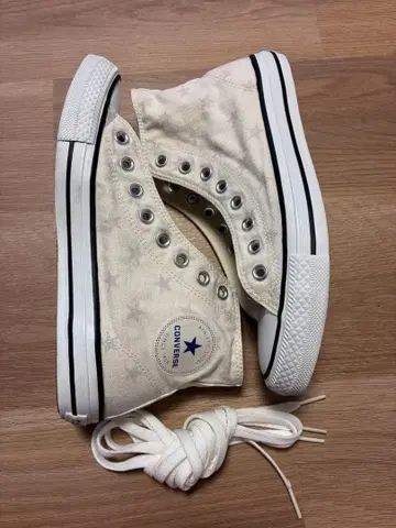 CONVERSE 별 패턴 하이컷 스니커즈