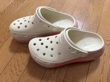 [새상품급] Crocs 통굽 사보 클로그 샌들 W9