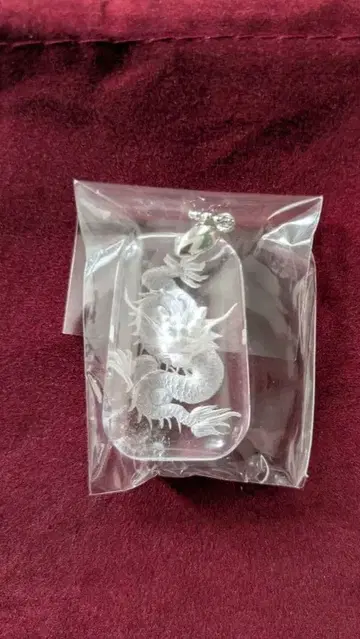 용 조각 수정 펜던트 탑 크리스탈풍.