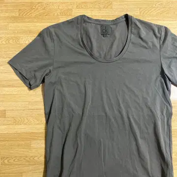 ck Calvin Klein 크루넥 T셔츠 캘빈클라인 심플
