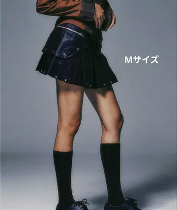 NYXX 블랙 플리츠 스커트 M 사이즈