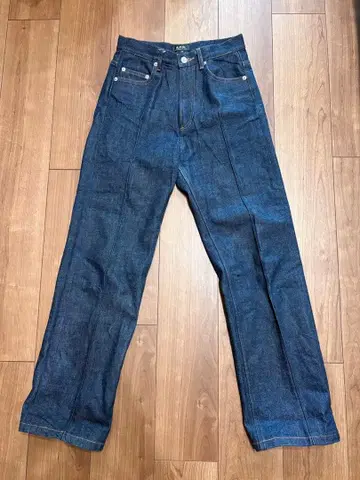 A.P.C. 스트레이트 데님 인디고 사이즈 26