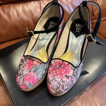 ANNA SUI WORLD 꽃무늬 레이스 웨지 펌프스 통굽 새상품급