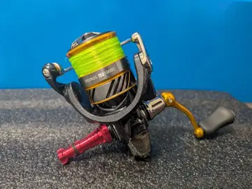 DAIWA REVROS LT1000S AJI MEBARU X 68L-T