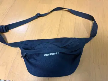 Carhartt 바디백