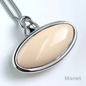 MONET 모네 오벌 펜던트 목걸이 실버 컬러 아이보리