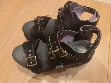 YOSUKE 통굽 샌들 블랙 27cm