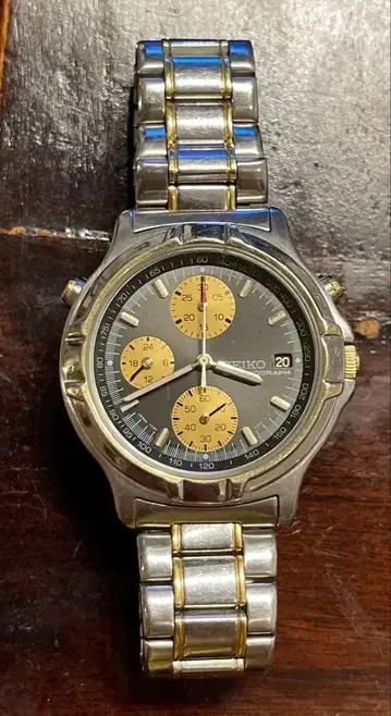 새상품급 SEIKO 크로노그래프 7t27-6A50 10bar 배터리 없음
