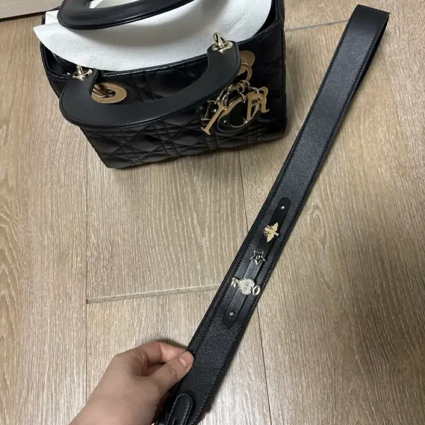 디올 레이디 스몰 블랙 퀼팅백 사진 6
