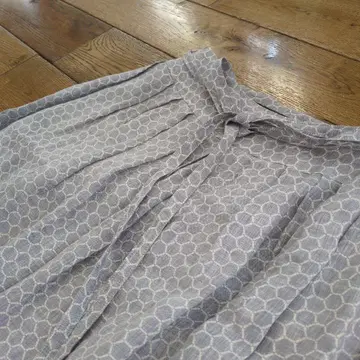 미착용 프로 제작 스커트 이탈리아제 린넨