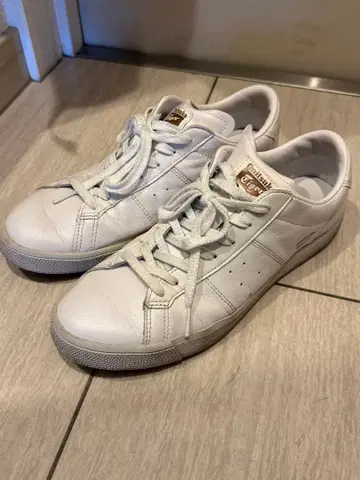 오니츠카타이거 스니커즈