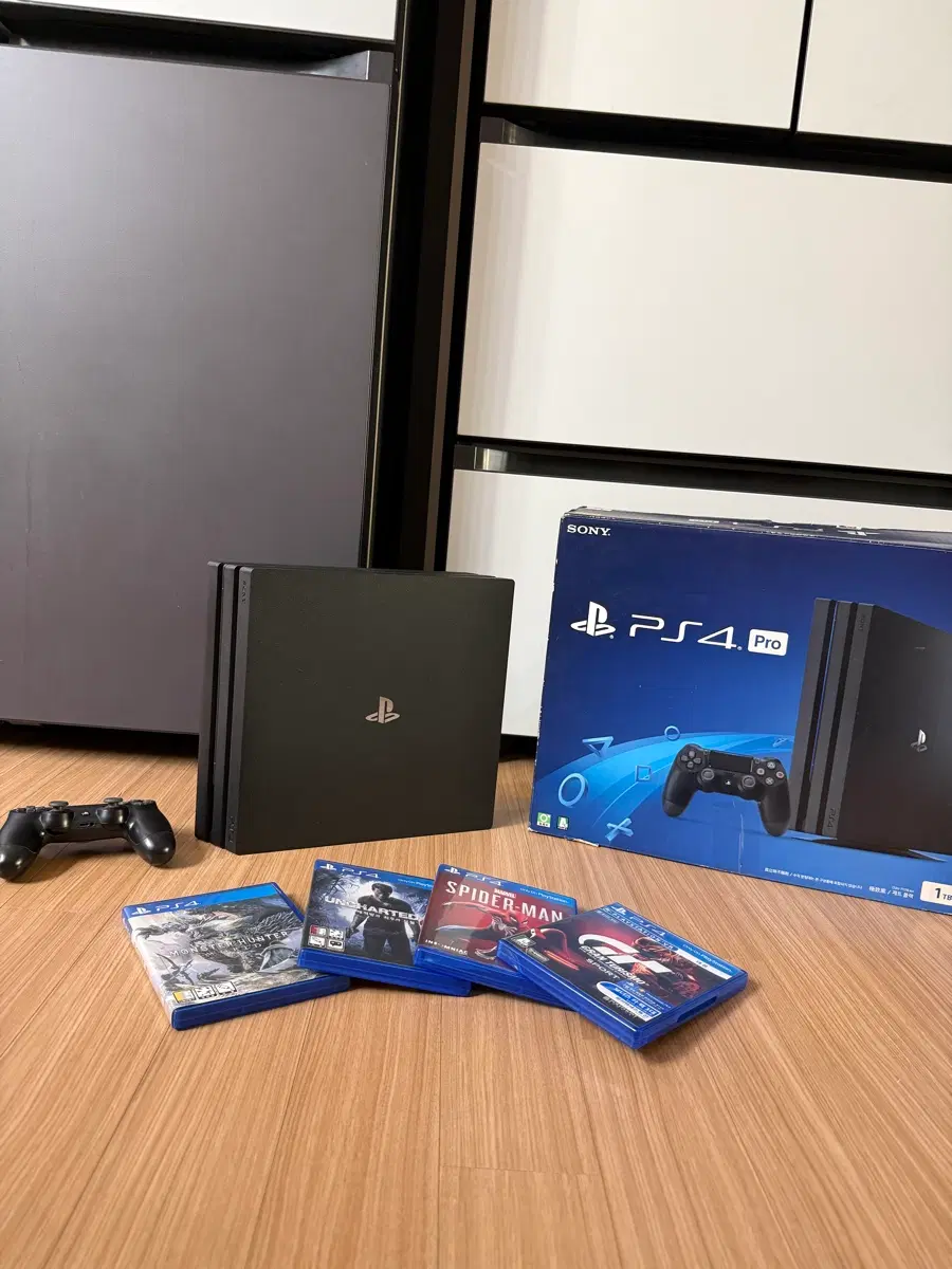 PlayStation4pro 7117B 1TB af3bbe84-8578-474b-b220-