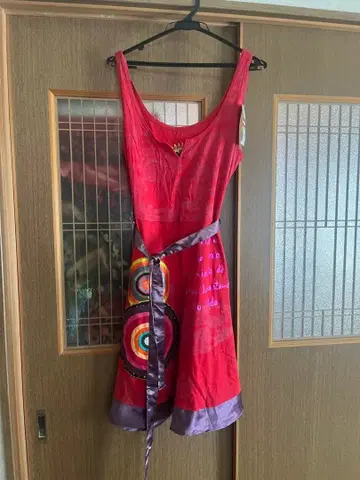 Desigual 슬리브리스 원피스 YV1128 레드