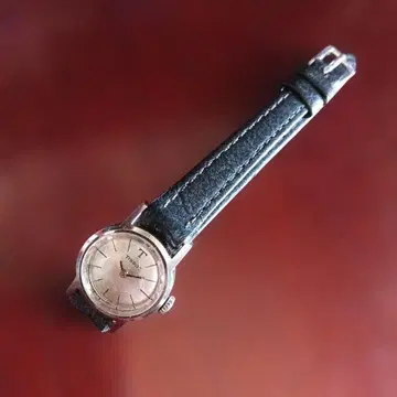 TISSOT 수동 와인딩 swiss