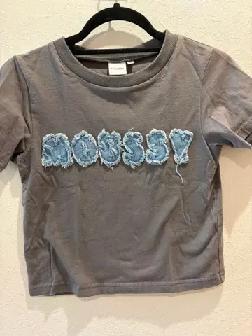 MOUSSY 데님 로고 반팔 T셔츠 그레이