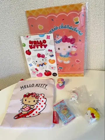Hello Kitty 키티 일광화상 키티 세트 메지루시 참 파우치