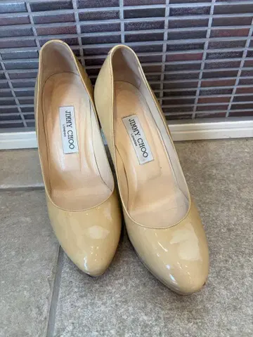 JIMMY CHOO 베이지 하이힐 38