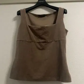 FOXEY NEW YORK 스웨이드풍 탱크탑