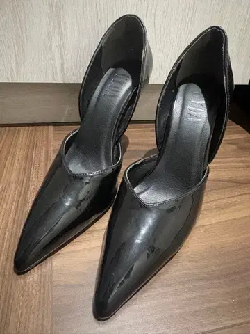 하이힐 펌프스
